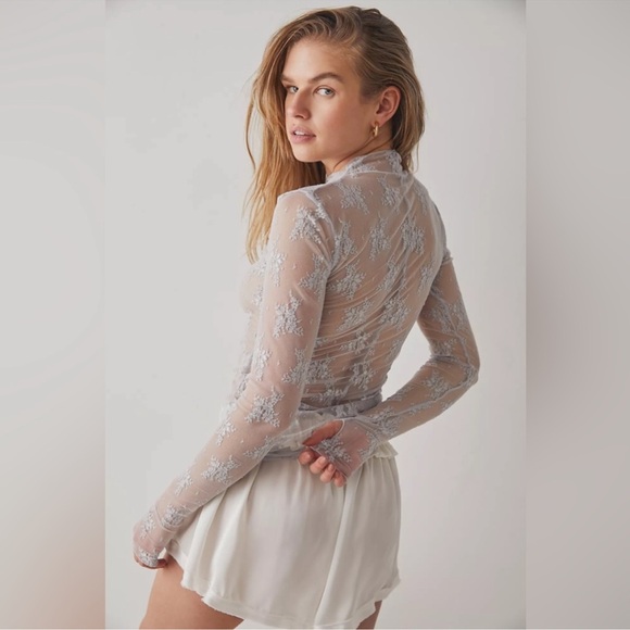 🎉LAST PIECE🎉FREE PEOPLE Lady Lux Layering Top - Picture 4 of 8